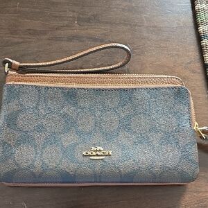 Coach Signature Tan / Brown Double Zip Wristlet